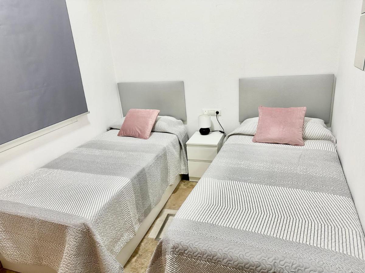 Apartamento Acogedor Y Moderno En Pleno Centro De Sevilla Con Parking Gratis מראה חיצוני תמונה