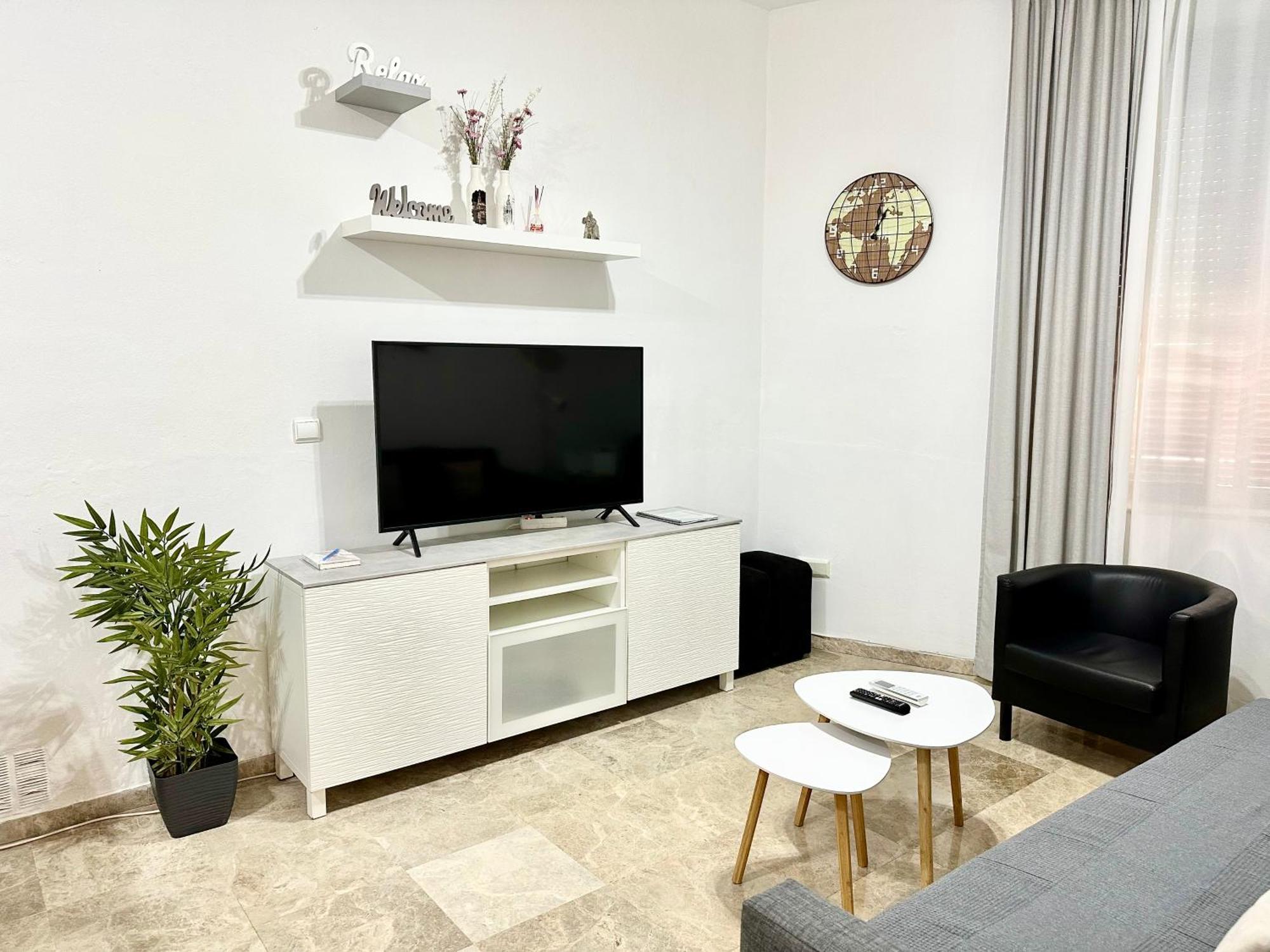 Apartamento Acogedor Y Moderno En Pleno Centro De Sevilla Con Parking Gratis מראה חיצוני תמונה