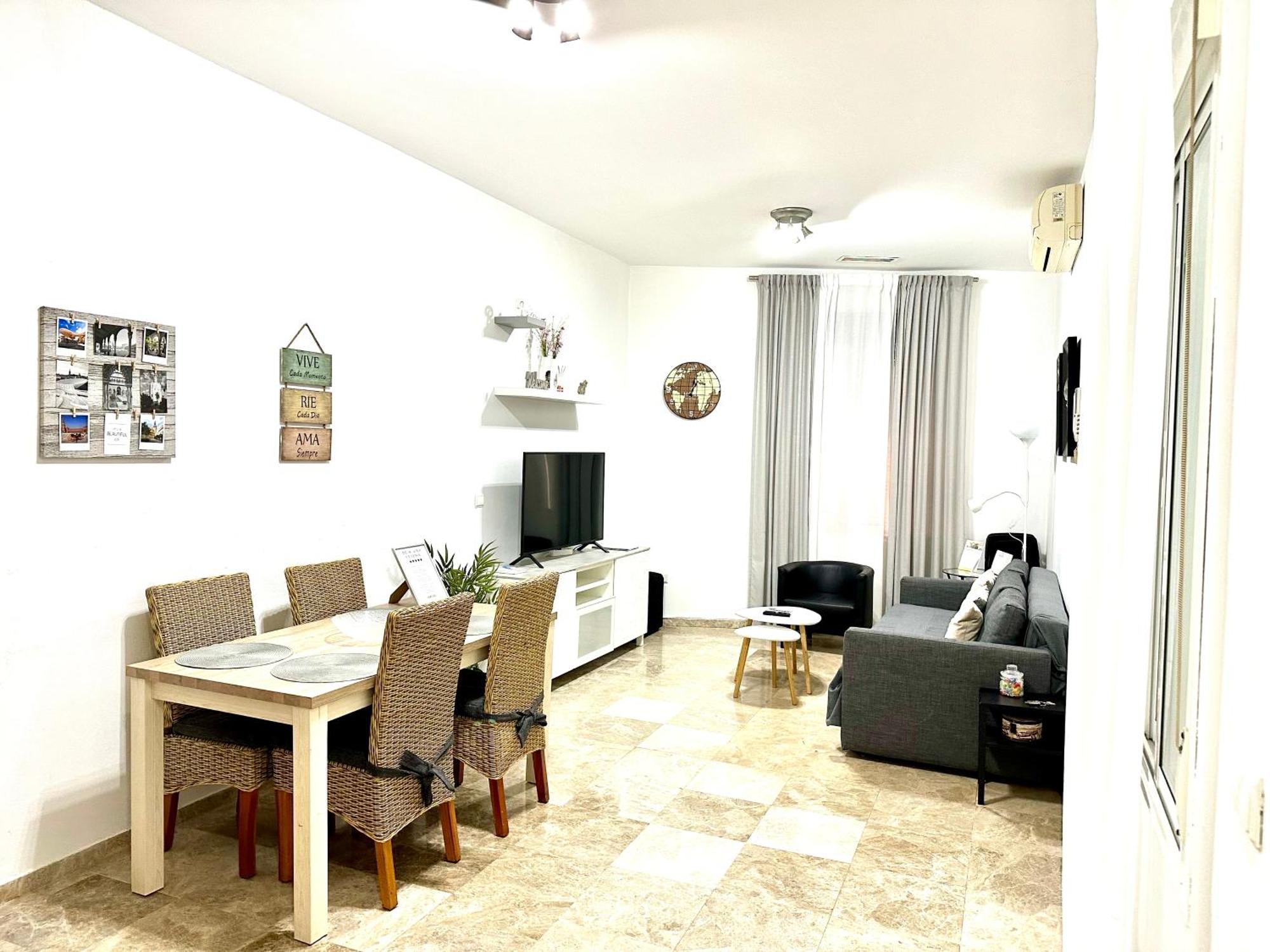 Apartamento Acogedor Y Moderno En Pleno Centro De Sevilla Con Parking Gratis מראה חיצוני תמונה